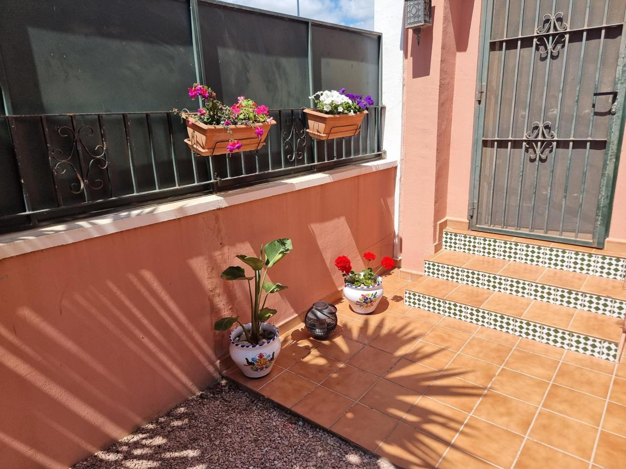 Calle Carlos Primero, Roda Esterno foto